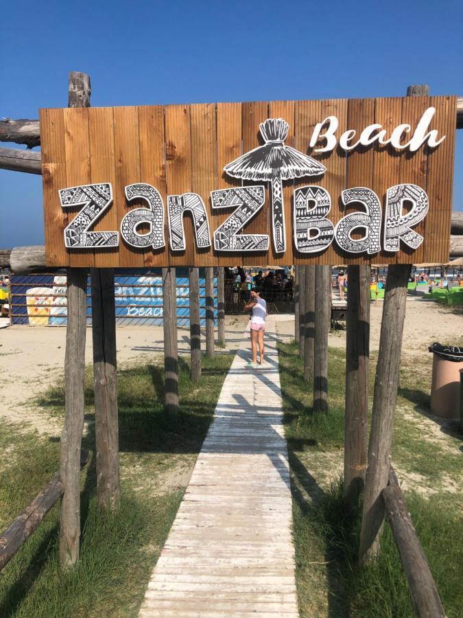 Apartament Rebeca Lux By Alezzi Beach Resort Năvodari Exteriér fotografie